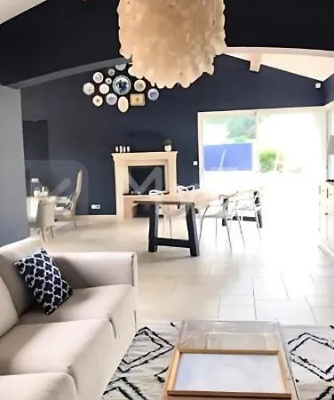 La Tour Marechal - D'exception Avec Piscine Villa