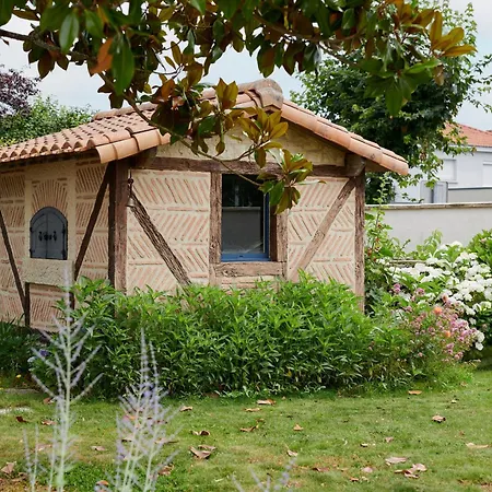 La Tour Marechal - D'exception Avec Piscine Villa